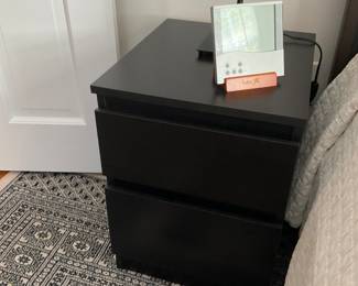 PAIR OF NIGHTSTANDS
