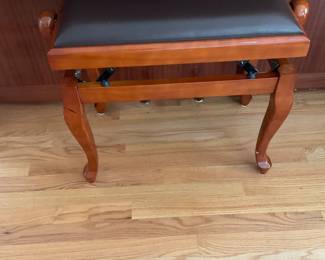 PIANO BENCH