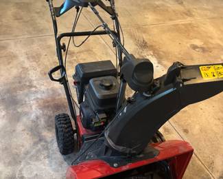 TORO SNOW BLOWER