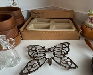 New In Box Pampered Chef Loaf Pan
