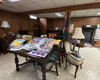 Antique Dining Table & Chairs