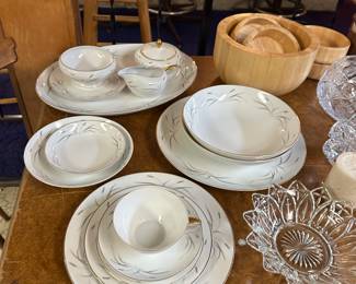 Mikasa ‘Dusk Breeze’ Dish Set- service for 12 plus serving pieces