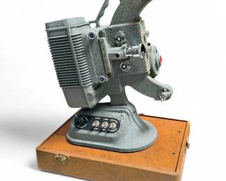 Vintage DeJUR Model 750 8mm Home Movie Projector