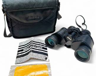 Nikon 7-15x35 Scoutmaster Binoculars w/ Accessories