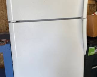 Like new never used refrigerator 