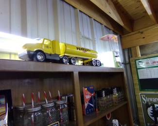 Pennzoil tanker & small Bubble Gum Machine