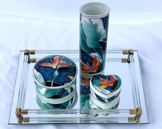 131 OtagiriBirdsofParadiseCeramicsonMirroredVanityTray