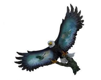 37 BradfordExchangeSilentSentinelWallMountedEaglewPaintedWings
