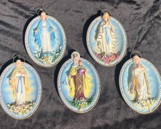 128 BradfordExchangeVisionsofOurBlessedMother3DimensionalPlates