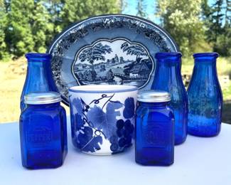 43 BlueandWhiteKitchenDecorLot