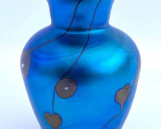 6 SmallBlueFavrileStyledThreadedHeartStudioArtGlassBudVase