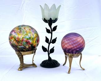 3 WhimsicalHandBlownArtGlassFloatsandIridescentCandleHolder