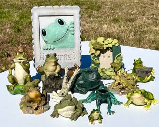 53 FrogsTrinketsandKnickKnacks
