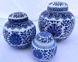 157 VintageChinoiserieStyled3PieceJarSetwithLids