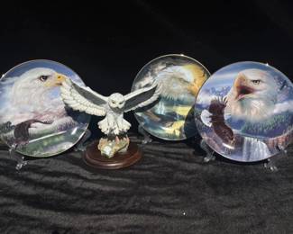 110 BirdsofPreyLotofBradfordPlatesandMaruriPorcelainFigurine