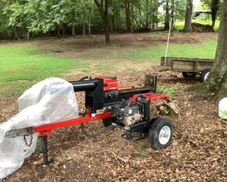 WOOD SPLITTER, BRIGGS STRATTON ENGINE