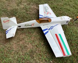 RC AIRPLANES, FUNTANA, RC AIRPLANE XE2, S40, RC HELICOPTER, SPECTRUM, RC CONTROLLERS, GEAR, CAMPACS, NITRO, GLOW PLUG, HOBBICO RC STATION