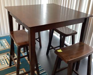 BARRISTA TABLE