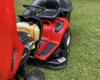 TROY BILT SUPER BRONCO MOWER, 46'', KOHLER 20HP ENGINE WITH BAGGER