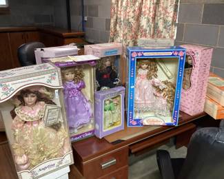 ASSORTED DOLLS