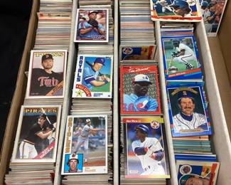  ASSORTED 1980s-1990s BASEBALL CARDS, O-PEE-CHEE, TOPPS, DONRUSS, JIM PALMER, GEORGE BRETT, EDDIE MURRAY, TIM RAINES,