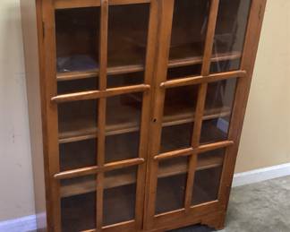 MISSION STYLE DOUBLE DOOR CABINET w KEY NO SHIPPING PICKUP ONLY