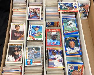  ASSORTED 1980s-1990s BASEBALL CARDS, O-PEE-CHEE, TOPPS, DONRUSS, JIM PALMER, GEORGE BRETT, EDDIE MURRAY, TIM RAINES,
