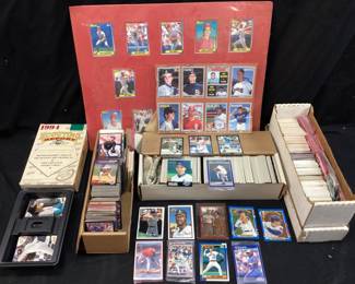 ASSORTED 80s & 90s BASEBALL CARDS, EDGAR MARTINEZ, DAVID CONE, BRETT SABERHAGEN, TIM RAINES, MIKE MUSSINA, EDDIE MURRAY, DAVID STEWART