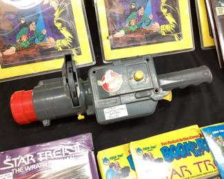 ASSORTED COLLECTIBLES, 1984 GHOSTBUSTERS GOST ZAPPER, STAR TREK, DICK TRACY
