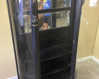 REGENCY STYLE BOW FRONT CHINA CABINET NO SHIPPING PICKUP ONLY