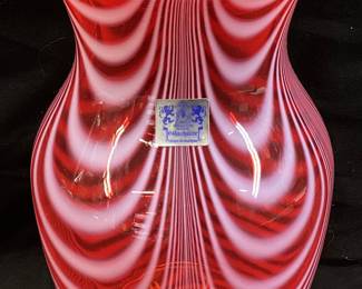  ALTBAYERISCHE KRISTALL GLASHÃœTTE GERMAN BLOWN ART GLASS RUBY RED VASE, 9in H