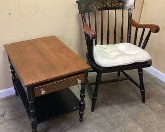 HITCHCOCK MAPLE END TABLE & NICHOLS & STONE WINDSOR ARMCHAIR NO SHIPPING PICKUP ONLY