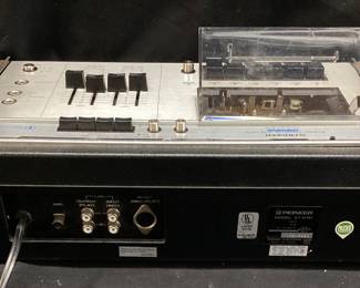 1976 PIONEER STEREO CASSETTE TAPE DECK MODEL CT-5151 IN GOOD WORKING CONDITION