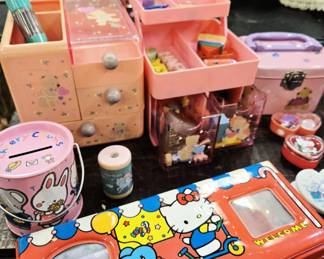 Hello Kitty, Sanrio