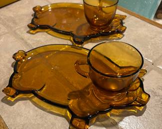 Tiara pig snack sets!