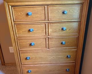 Matching chest of drawers