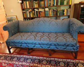 210 Damask Chippendale Style One Cushion Sofa 84x34x34