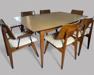 Mid Century Danish Modern Dining Table And Chairs 