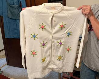 Sweet vintage sweater. 