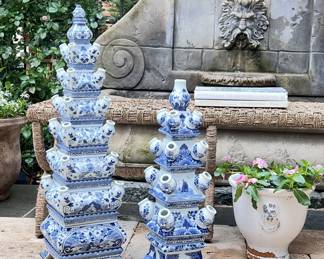 Assorted hand painted ginger jars and urns, tulipiere