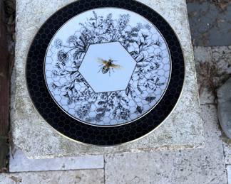 Williams Sonoma Bumble Bee Dining - entire set available of dinner plates, salad, dessert, etc all like new