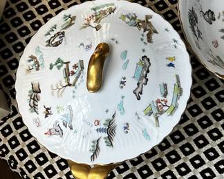 Occupied Japan tabletop, large set dinnerware and serving pieces
