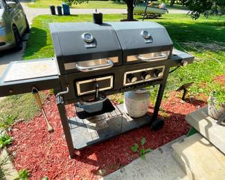 A nice grill smoker