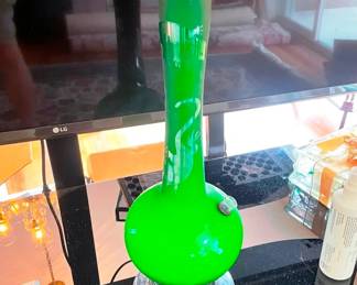 A Big Beautiful Bong! Brand new!