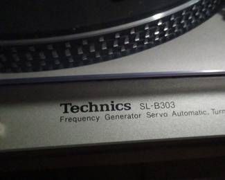 Vintage Technics Turntable