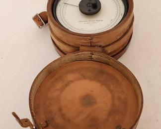 American Paulin A-2 Precision Altimeter in leather case