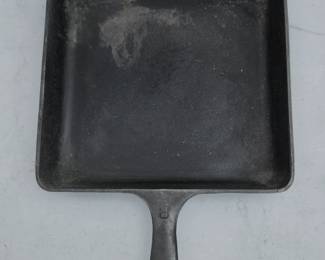 BIG collection of Griswold, Wagner & other cast iron cookware including many rare pieces