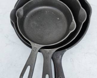 BIG collection of Griswold, Wagner & other cast iron cookware including many rare pieces