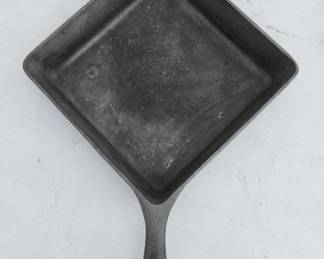 BIG collection of Griswold, Wagner & other cast iron cookware including many rare pieces
