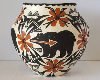 Acoma Pueblo pottery bear motif olla by Mildred Antonio